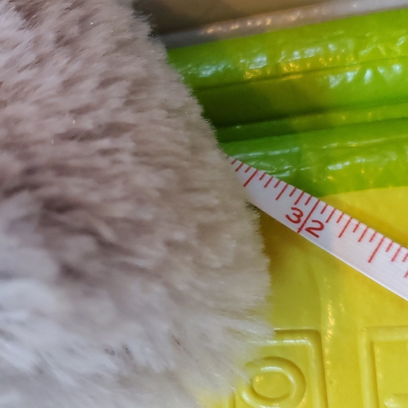 Huggable loveable stuffed elephant - Picture 5 of 6